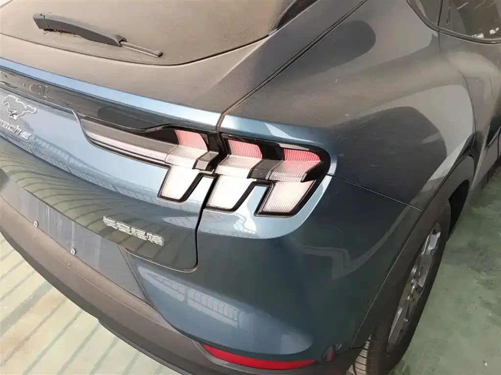 Ford Mustang Mach-E 2023 из CN, фото 8
