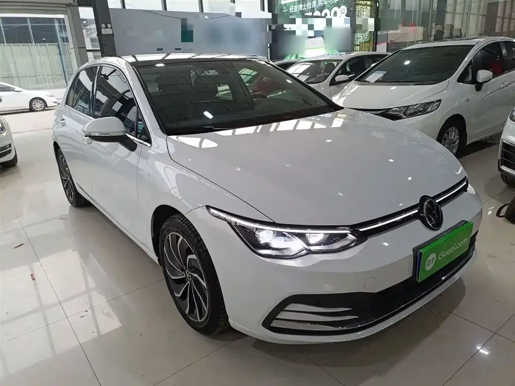 Volkswagen Golf 2023 из CN, фото 4