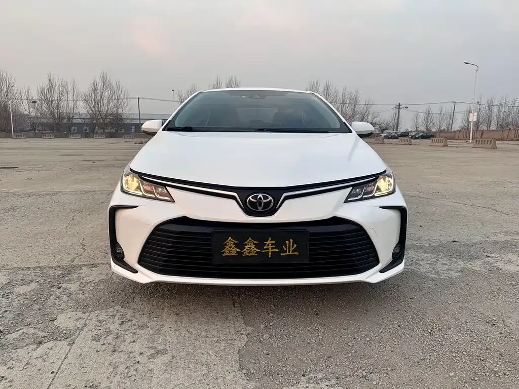 Toyota Corolla 2023 из CN, фото 2