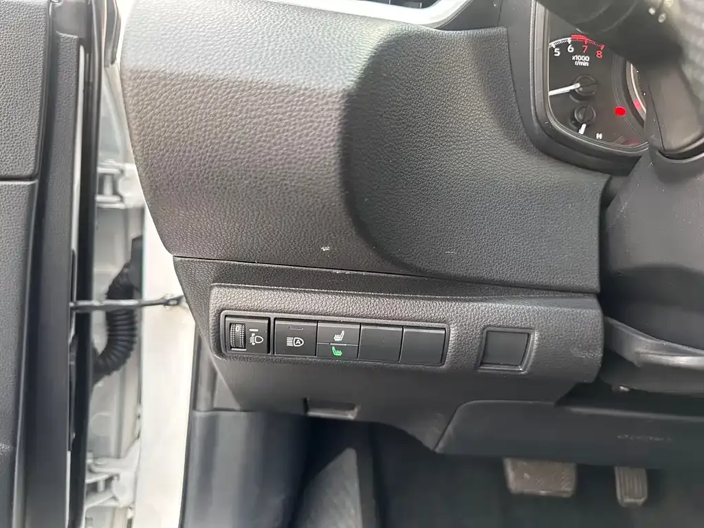 Toyota Corolla 2023 из CN, фото 7