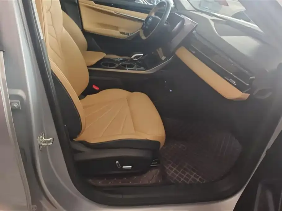 Geely Boyue L 2023 из CN, фото 4