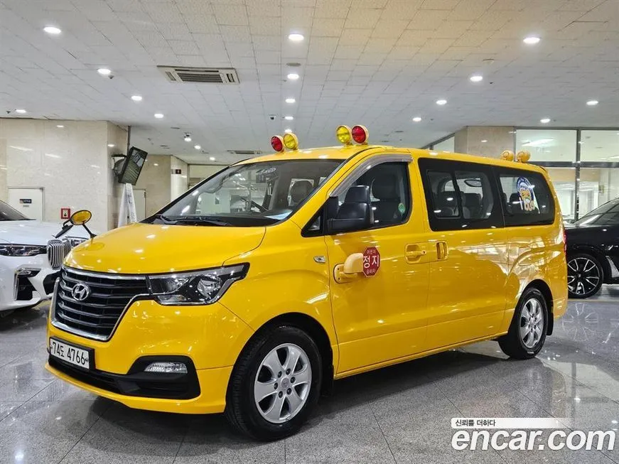 Hyundai Starex