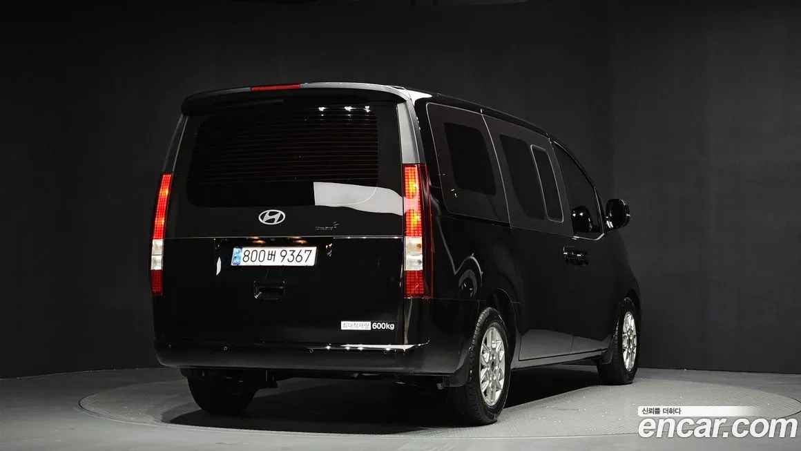 Hyundai Staria — фото 2