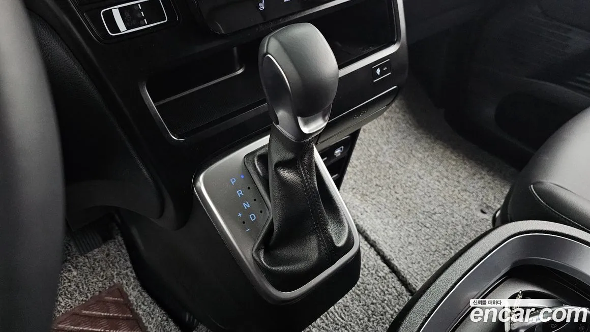 Hyundai Staria — фото 4