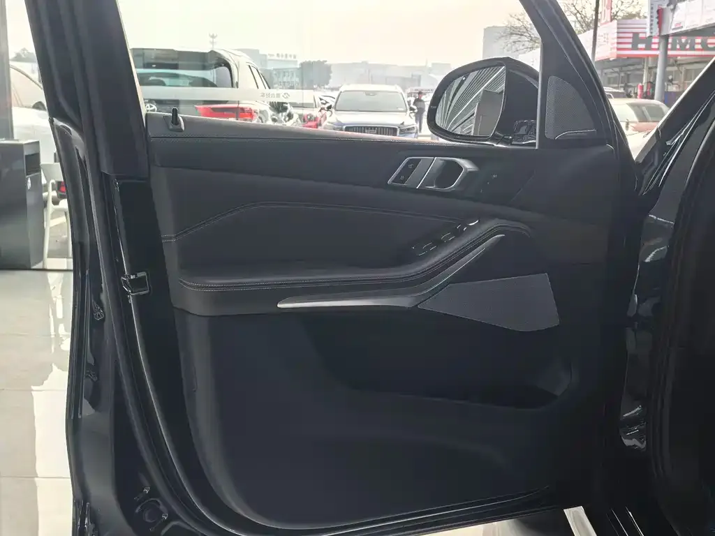 BMW X5 2022 из CN, фото 2