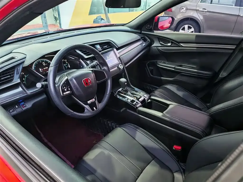 Honda Civic 2021 из CN, фото 2