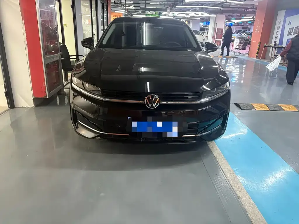 Volkswagen Magotan 2024 из CN, фото 3