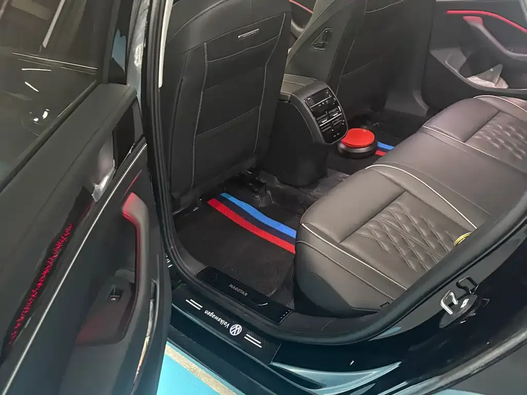 Volkswagen Magotan 2024 из CN, фото 9