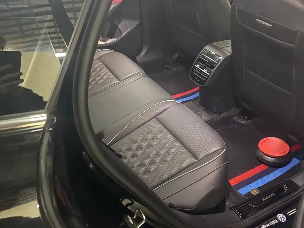 Volkswagen Magotan 2024 из CN, фото 2