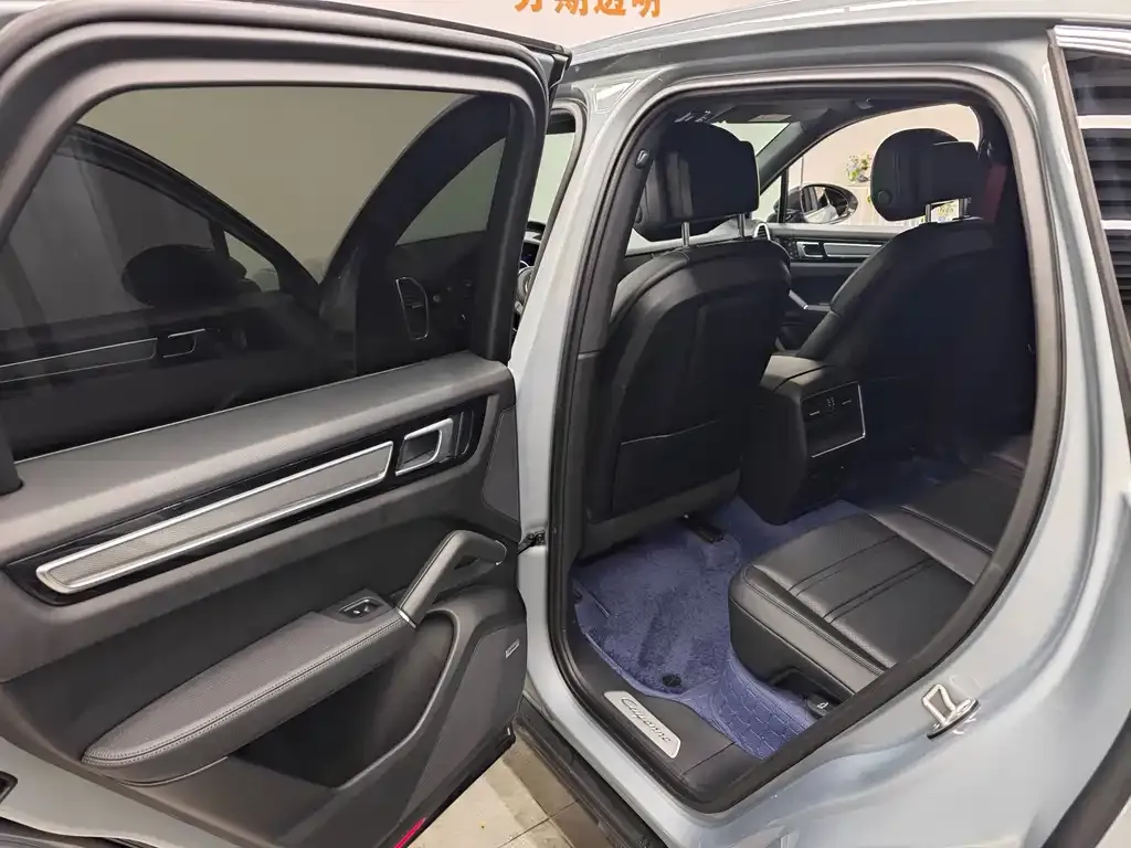 Porsche Cayenne Hybrid 2022 из CN, фото 10