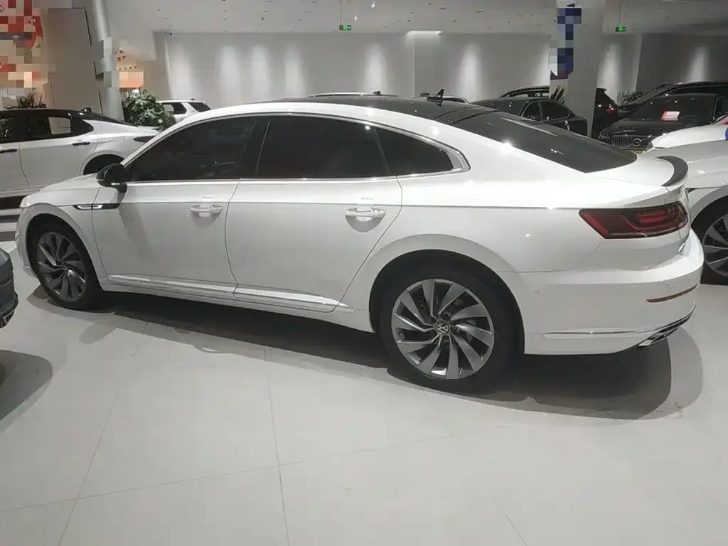 Volkswagen CC 2022 из CN, фото 9