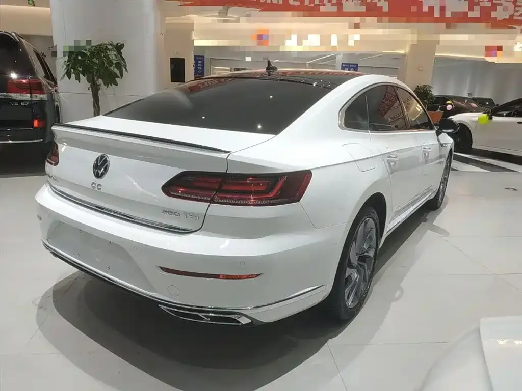 Volkswagen CC 2022 из CN, фото 4