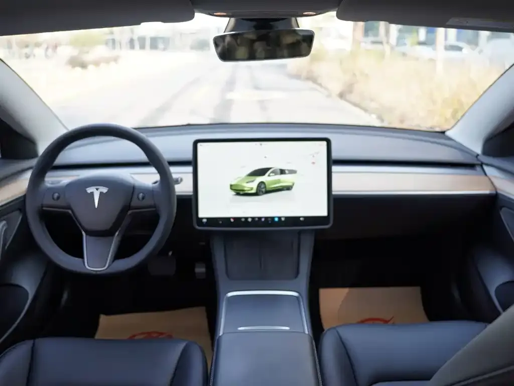 Tesla Model 3 2023 из CN, фото 2