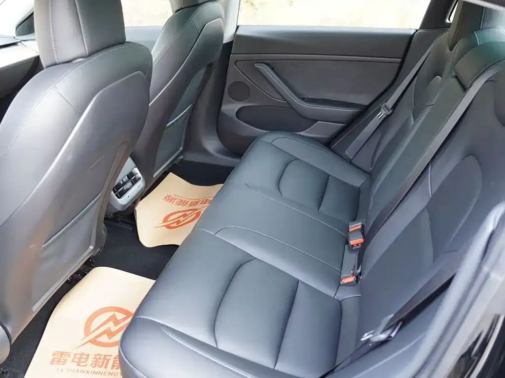 Tesla Model 3 2023 из CN, фото 5