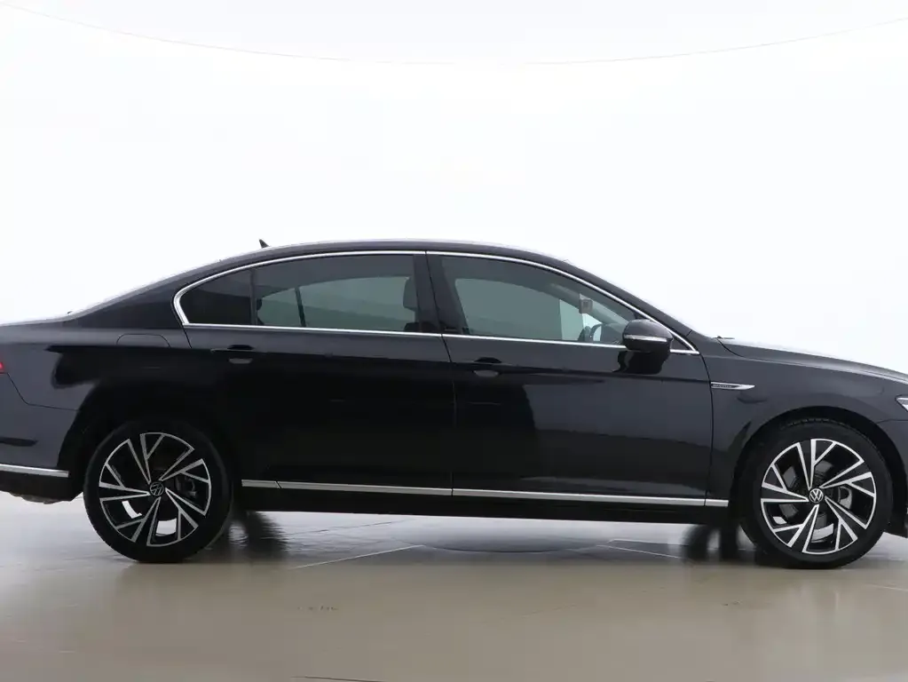 Volkswagen Magotan 2022 из CN, фото 8