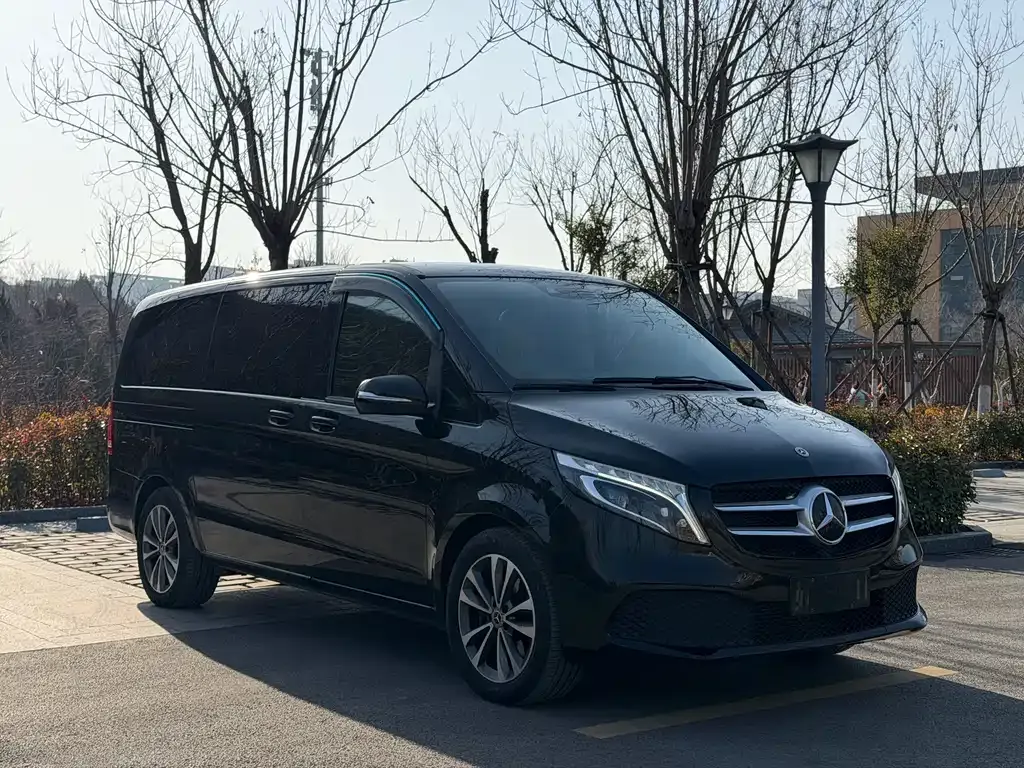 Mercedes-Benz V-Class — фото 6