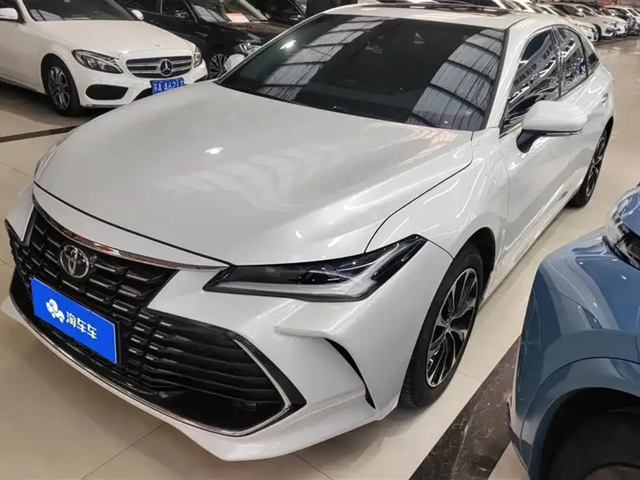 Toyota Avalon 2023 из CN, фото 1