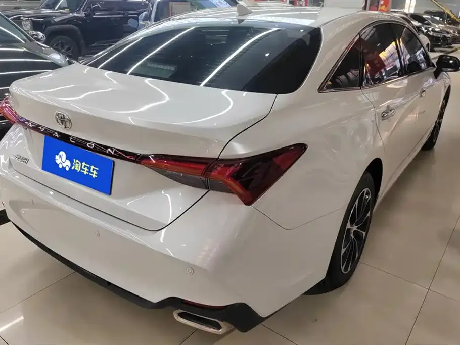 Toyota Avalon 2023 из CN, фото 3