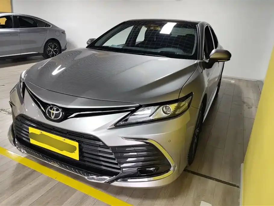 Toyota Camry 2023 из CN, фото 1