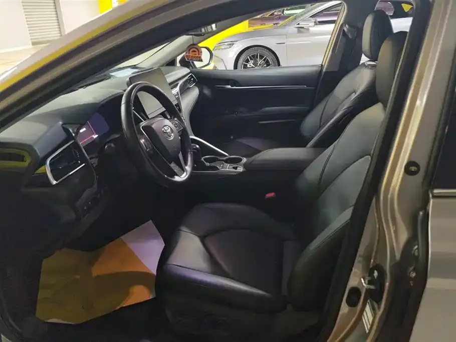 Toyota Camry 2023 из CN, фото 4
