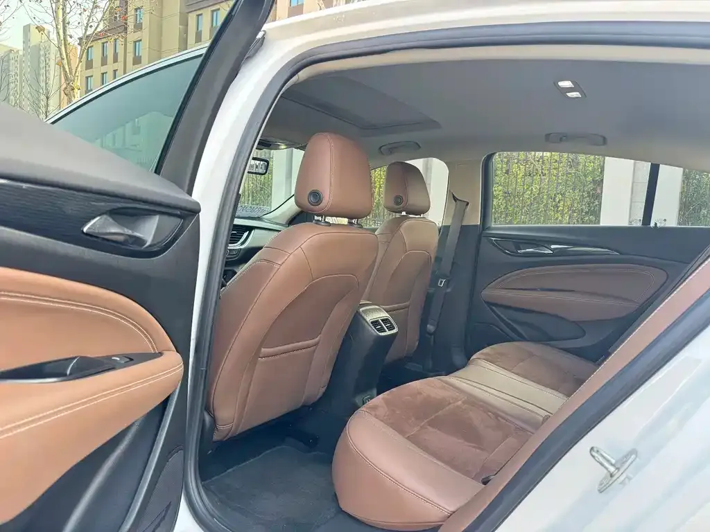 Buick Regal 2023 из CN, фото 8