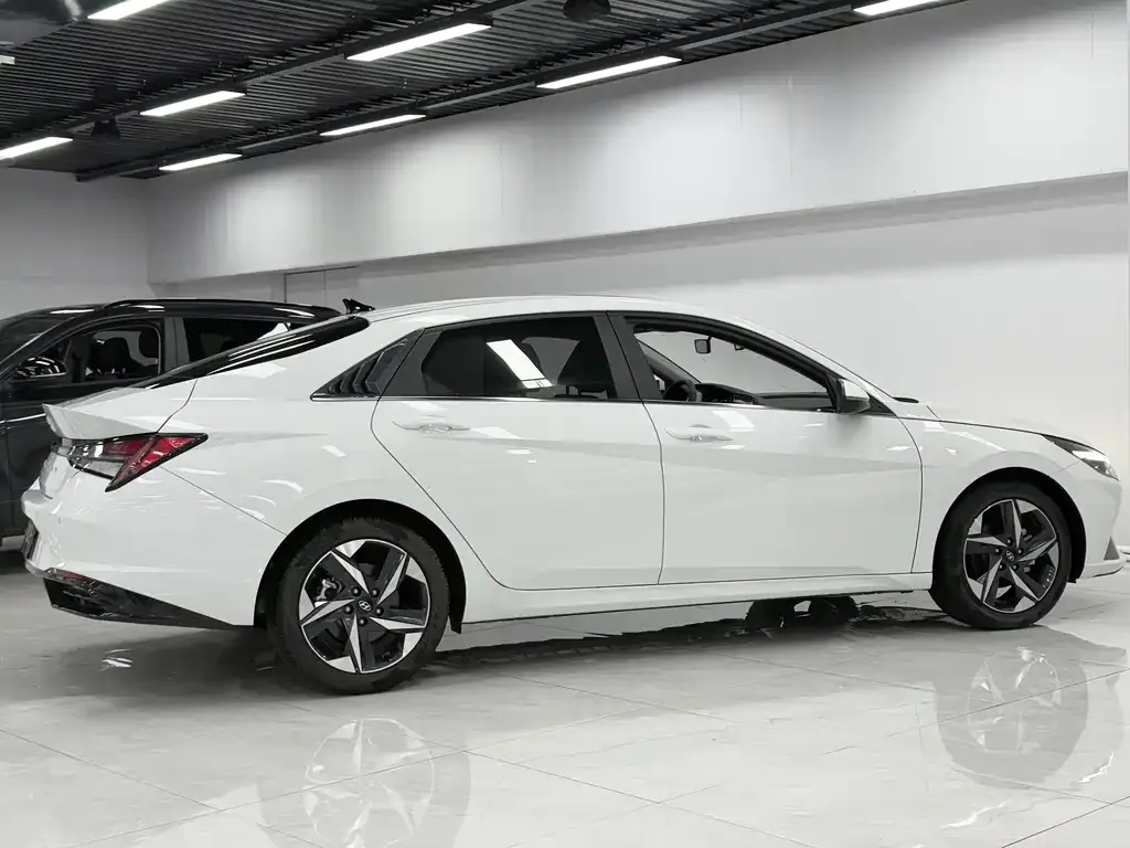 Hyundai Elantra 2022 из CN, фото 6