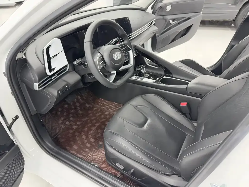 Hyundai Elantra 2022 из CN, фото 7