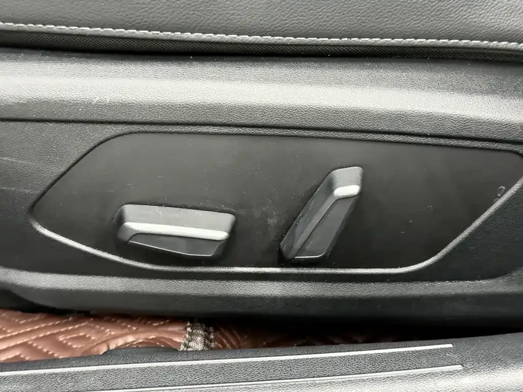 Hyundai Elantra 2022 из CN, фото 10