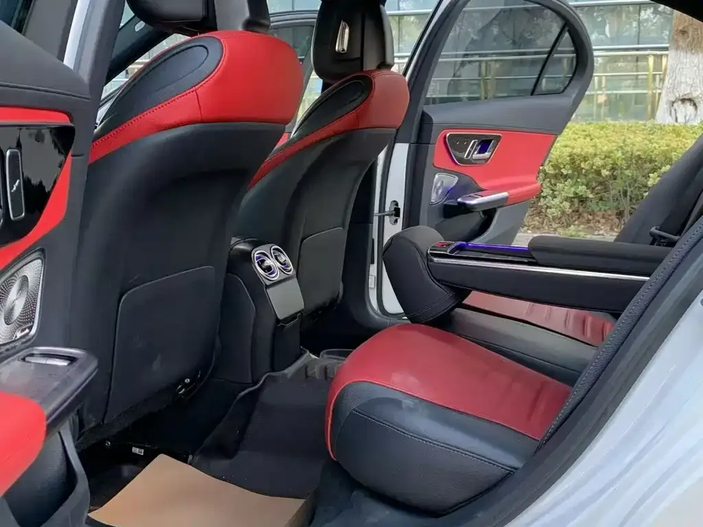 Mercedes-Benz C-Class 2023 из CN, фото 2