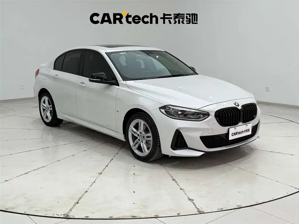 BMW 1 Series 2023 из CN, фото 4