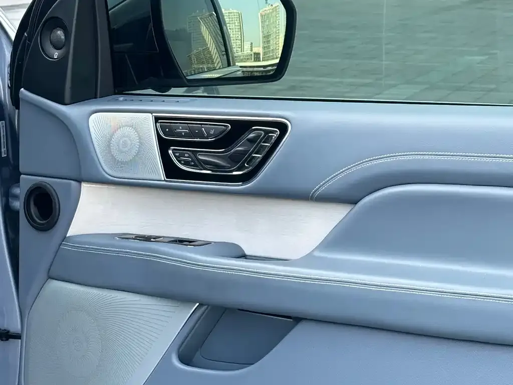 Lincoln Navigator 2021 из CN, фото 3