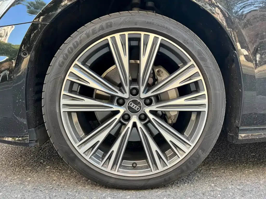 Audi A6L 2025 из CN, фото 6