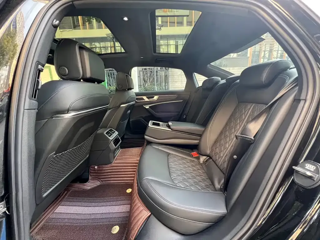 Audi A6L 2025 из CN, фото 3
