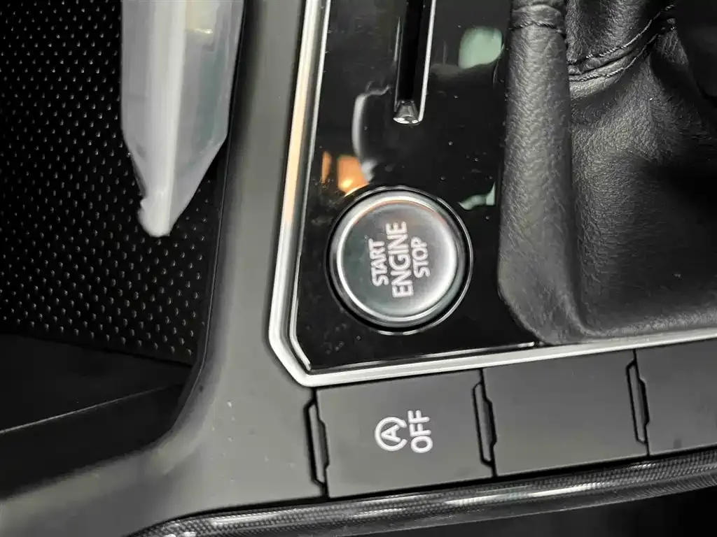 Volkswagen Lavida 2023 из CN, фото 2