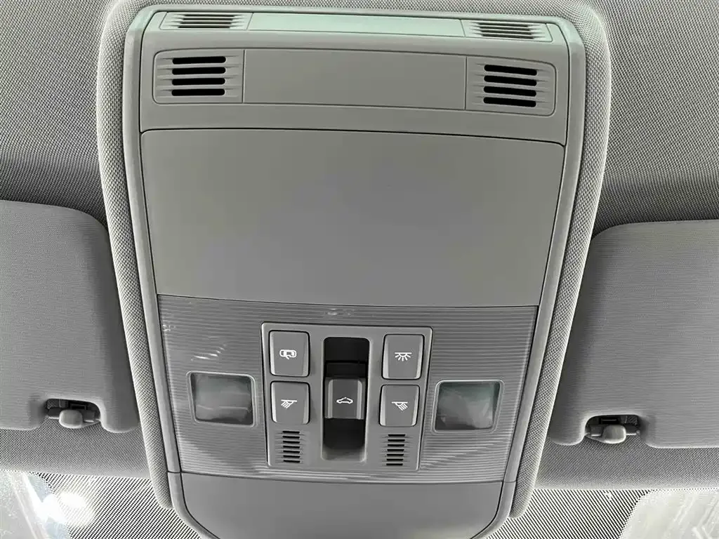 Volkswagen Lavida 2023 из CN, фото 9