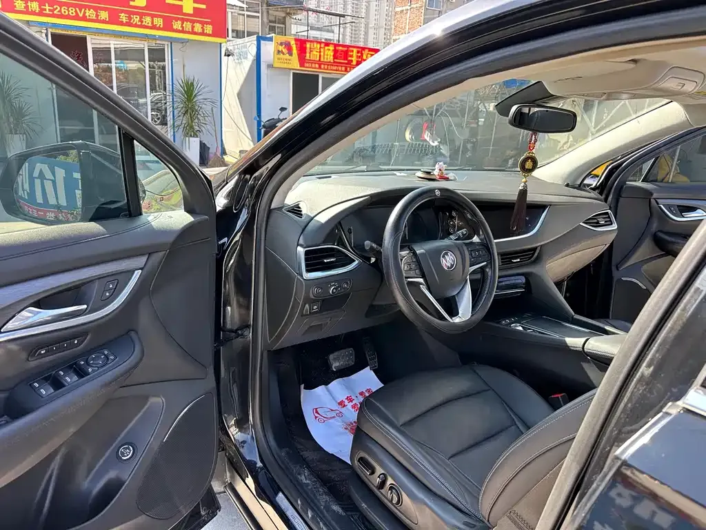 Buick Enclave 2021 из CN, фото 9