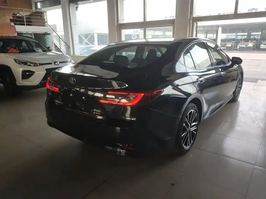 Toyota Camry 2025 из CN, фото 8