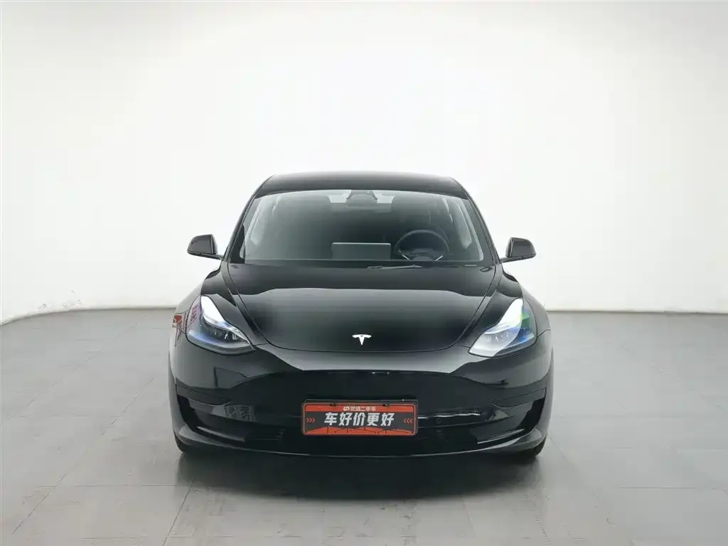 Tesla Model 3 — фото 4