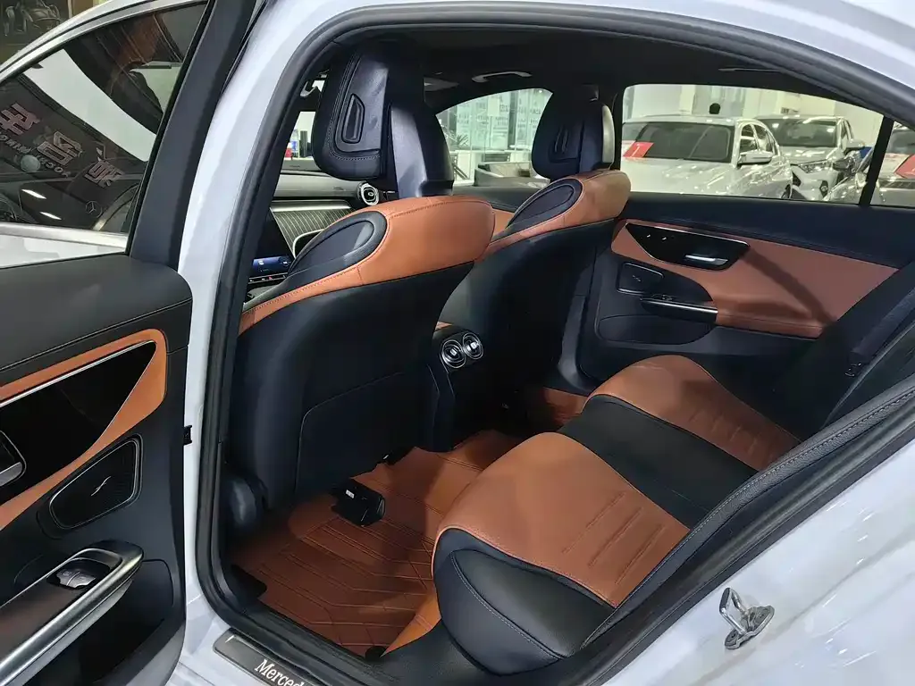 Mercedes-Benz C-Class 2023 из CN, фото 2