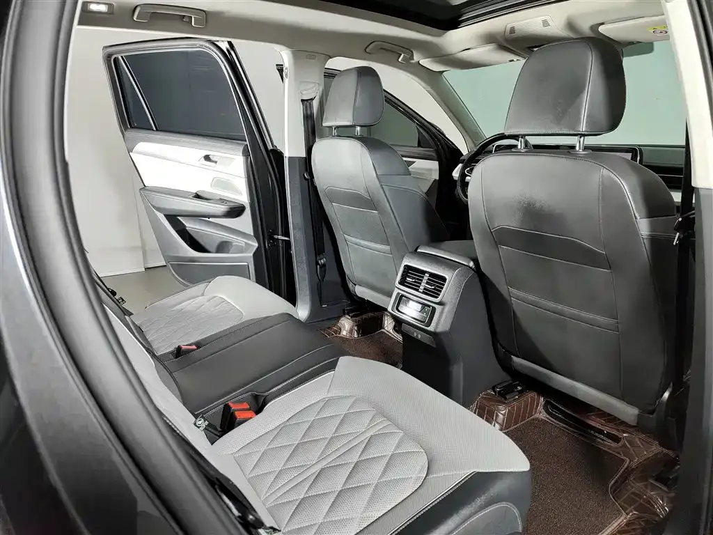 Volkswagen Tavendor 2023 из CN, фото 10
