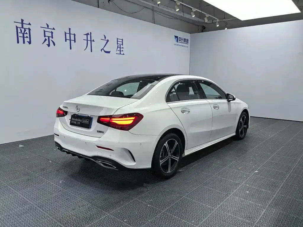 Mercedes-Benz A-Class — фото 10