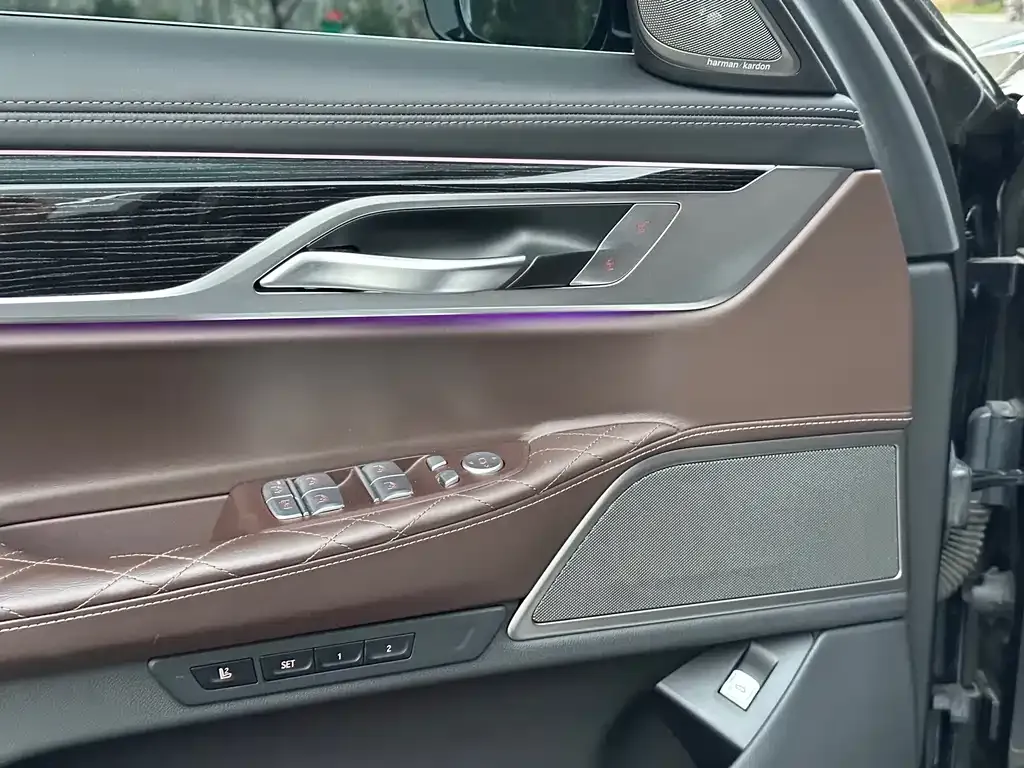 BMW 7 Series 2022 из CN, фото 5