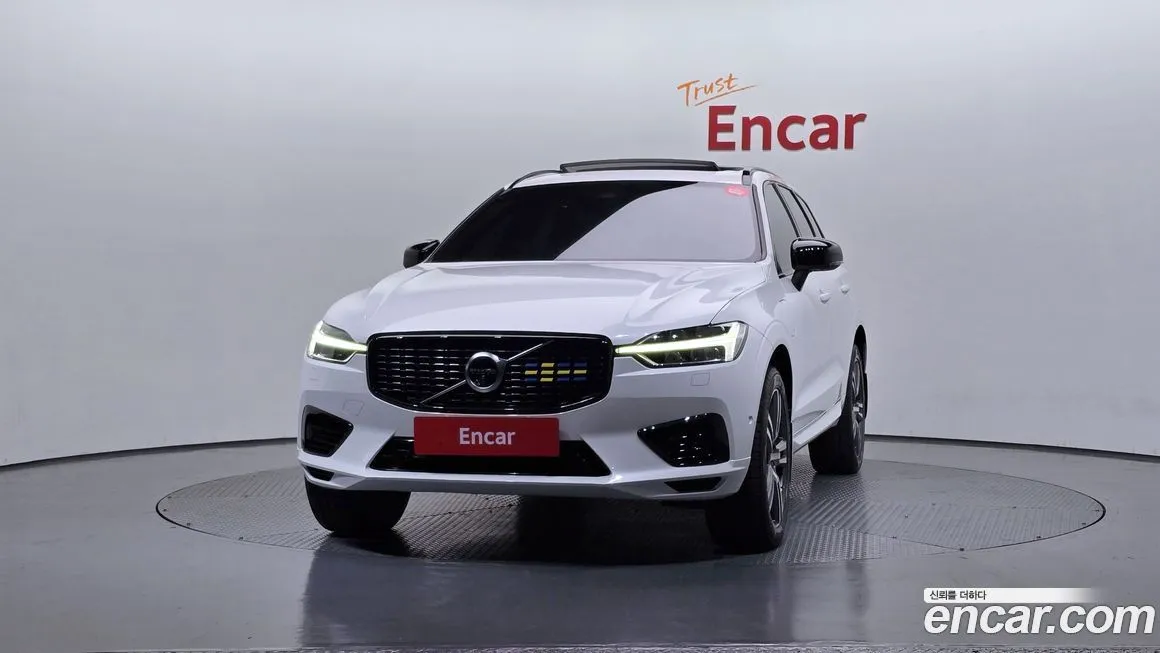 Volvo XC60 — фото 4