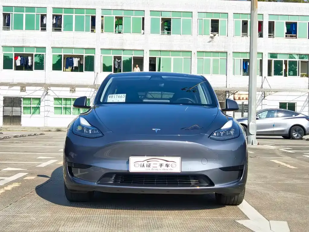 Tesla Model Y 2023 из CN, фото 8