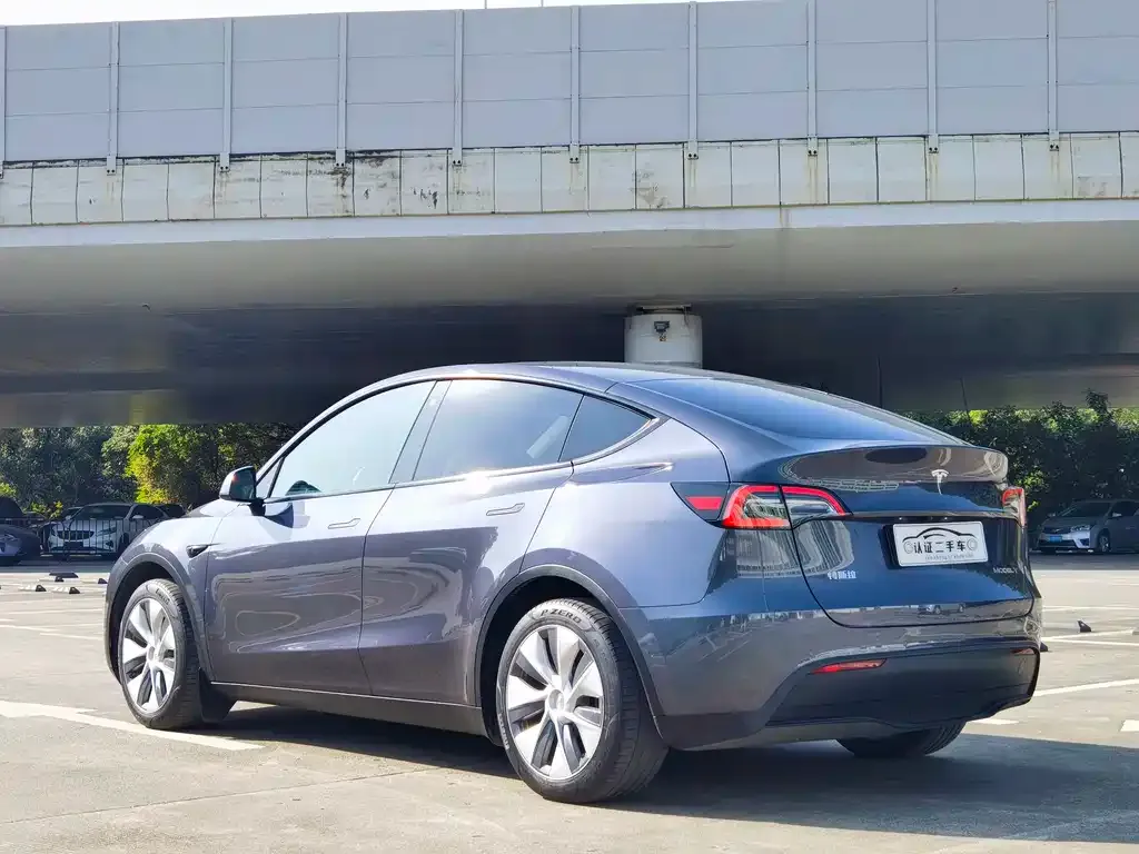 Tesla Model Y 2023 из CN, фото 10