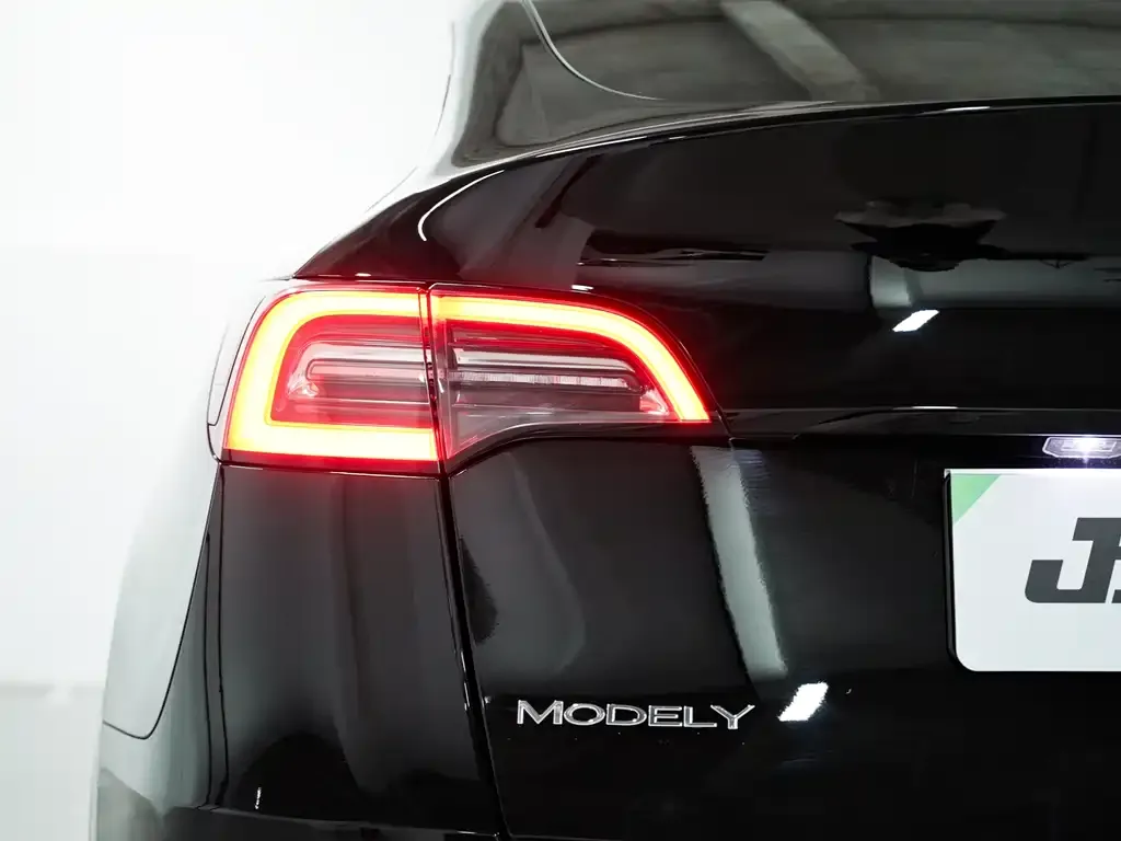 Tesla Model Y 2022 из CN, фото 3