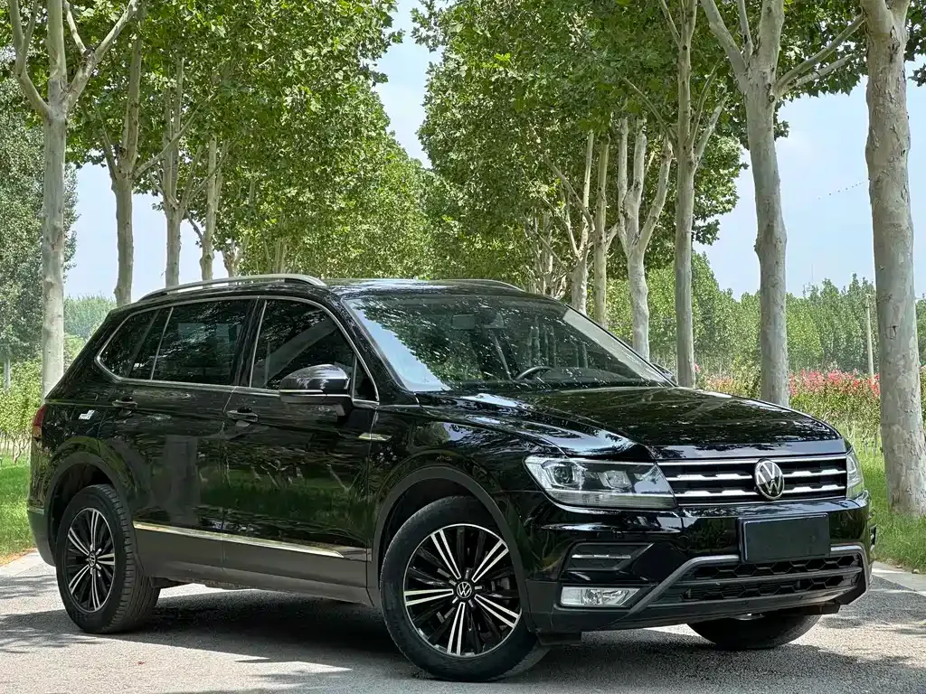 Volkswagen Tiguan L 2021 из CN, фото 3