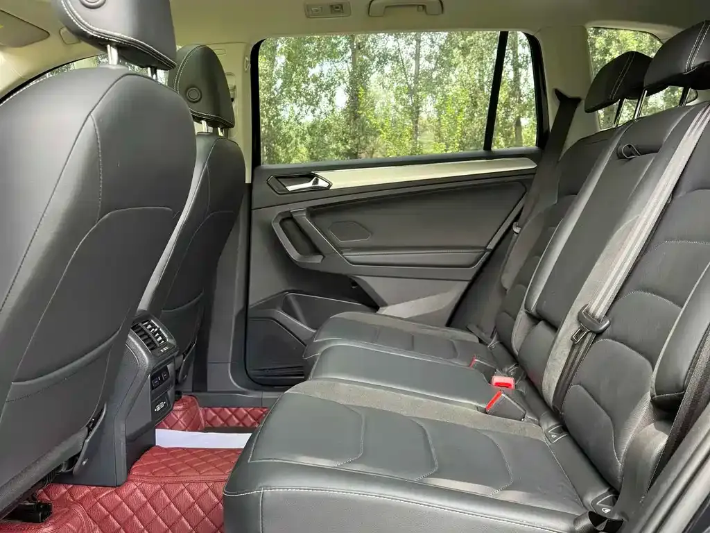 Volkswagen Tiguan L 2021 из CN, фото 7