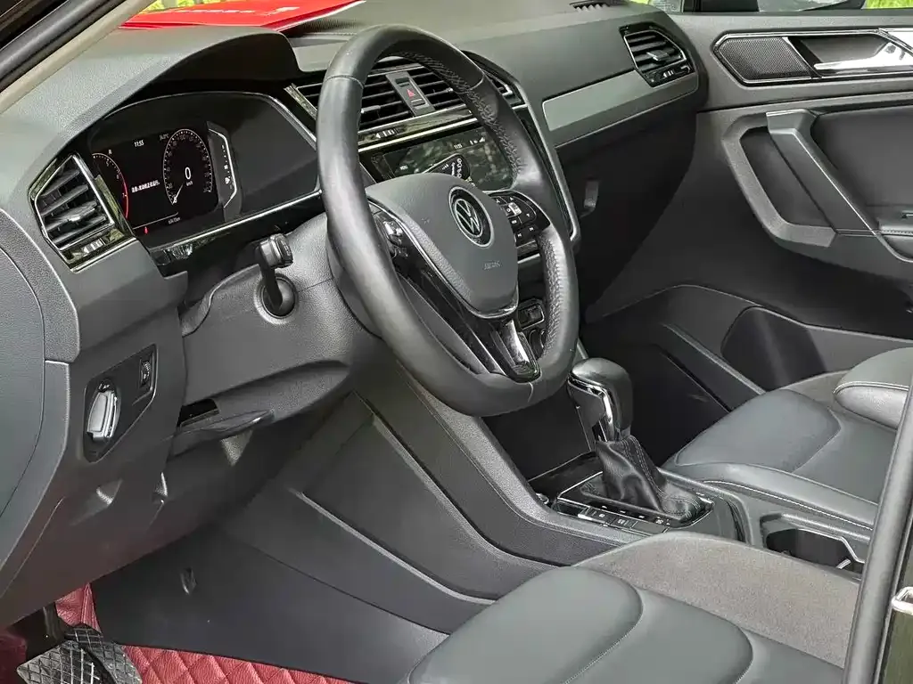 Volkswagen Tiguan L 2021 из CN, фото 8