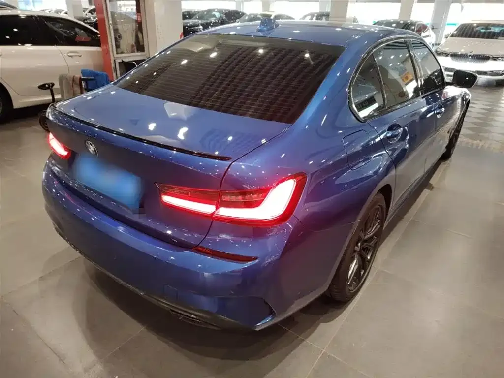 BMW 3 Series 2021 из CN, фото 8